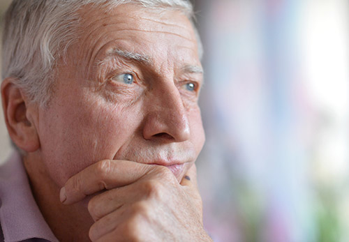4 Risk Factors that Contribute to Senior Loneliness and Isolation